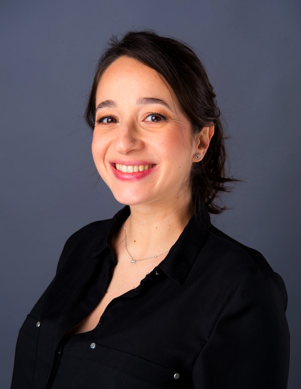 Dr. Elysa Fellous Kamami, orthodontiste spécialiste qualifiée à Paris 17e